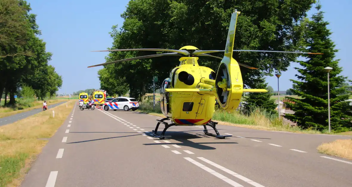 Automobilist frontaal in botsing met boom - Foto 3