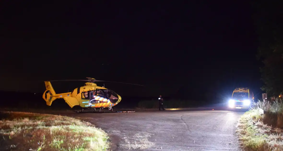 Nachtelijke inzet van traumahelikopter in polder