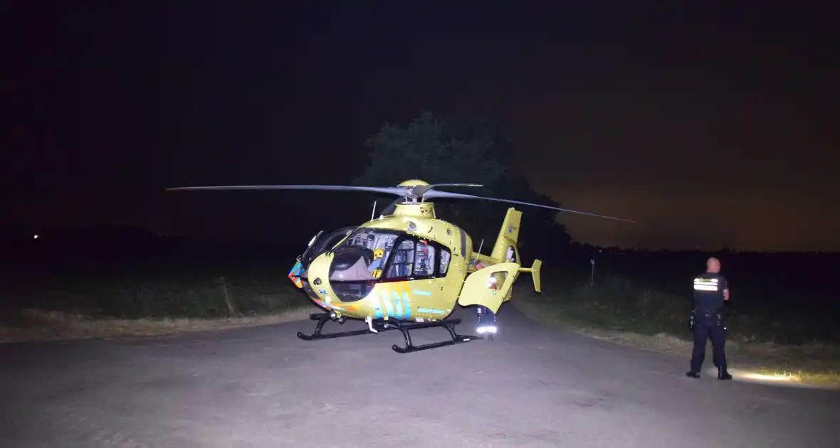 Nachtelijke inzet van traumahelikopter in polder - Foto 1