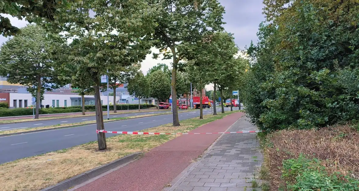 Omgeving rondom ziekenhuis groot afgezet vanwege mogelijke gevaarlijke stof - Foto 3