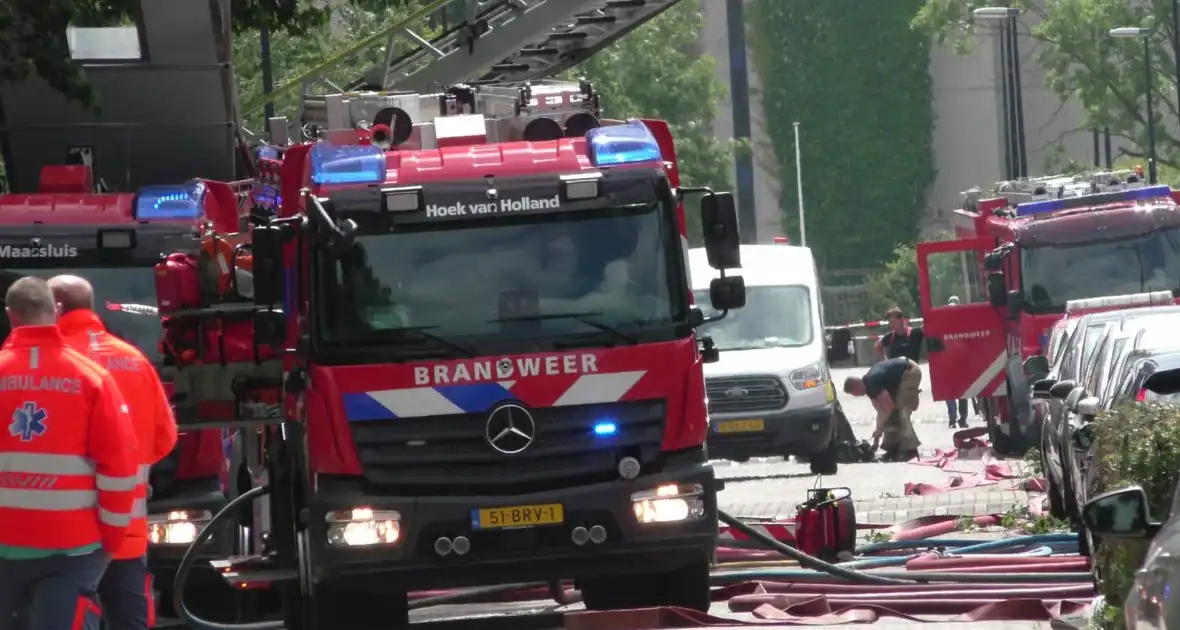 Meerdere woningen beschadigd door brand - Foto 2