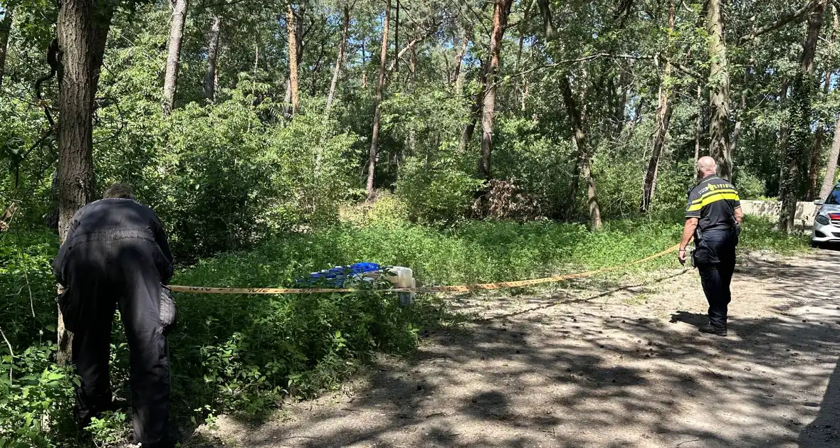 19 gedumpte vaten aangetroffen - Foto 9