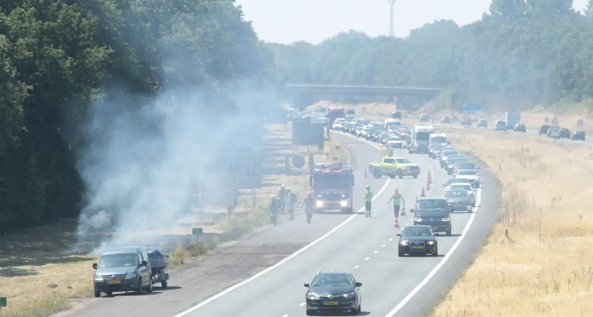Bermbrand langs snelweg - Foto 7