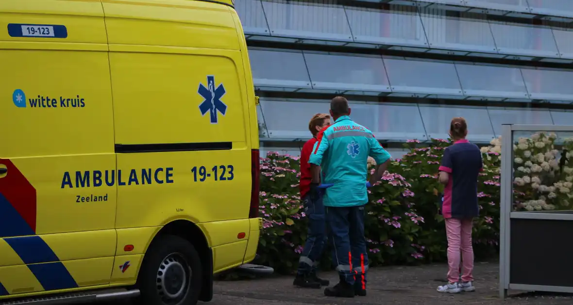 Persoon zorgt tweemaal voor inzet hulpdiensten - Foto 4