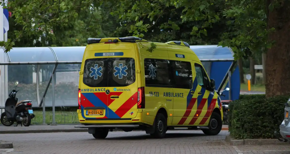 Persoon zorgt tweemaal voor inzet hulpdiensten - Foto 7