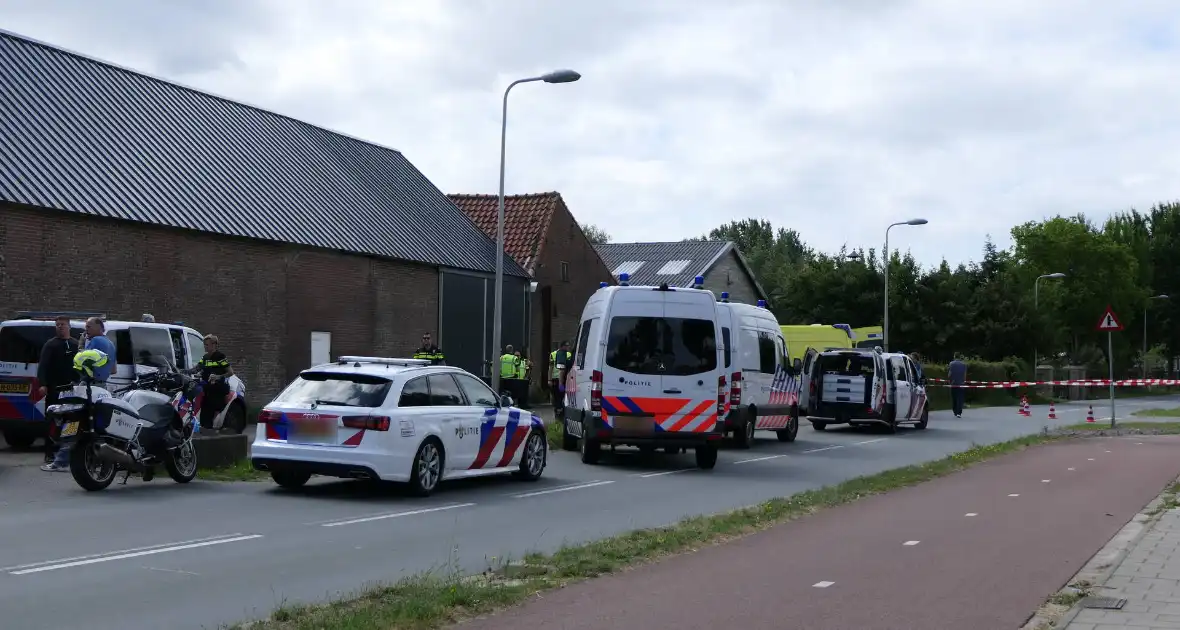 Man overleden bij verkeersongeval - Foto 7