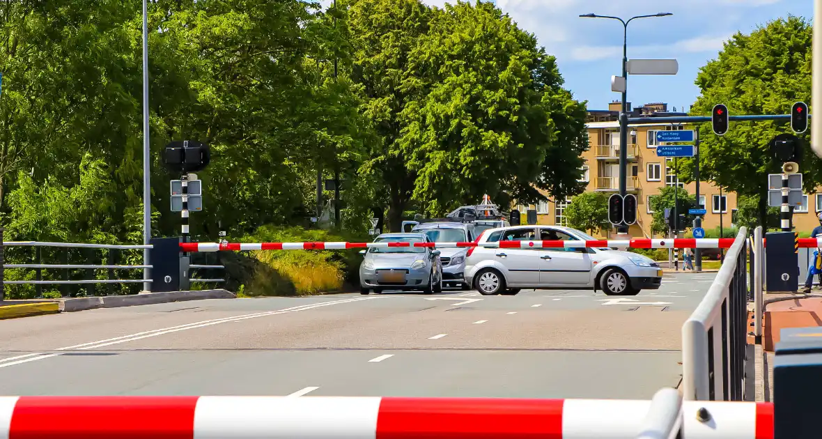 Leiderdorpsebrug in storing - Foto 7