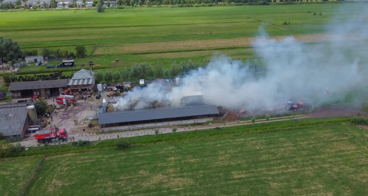 Flinke brand bij agrarisch bedrijf