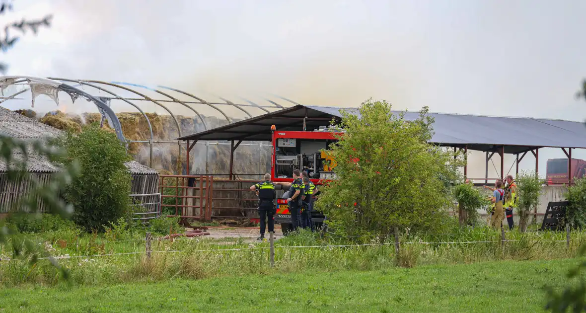 Flinke brand bij agrarisch bedrijf - Foto 3