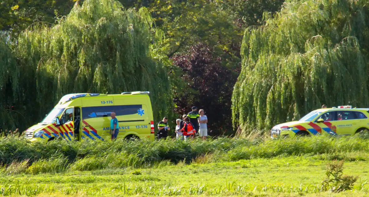 Persoon met ernstige steekwonden aangetroffen - Foto 7