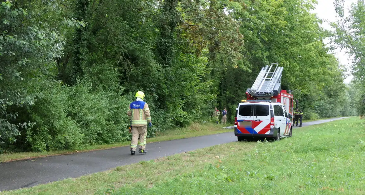 Brandweer zoekt slachtoffers in sloot maar vinden vijf scooters - Foto 24