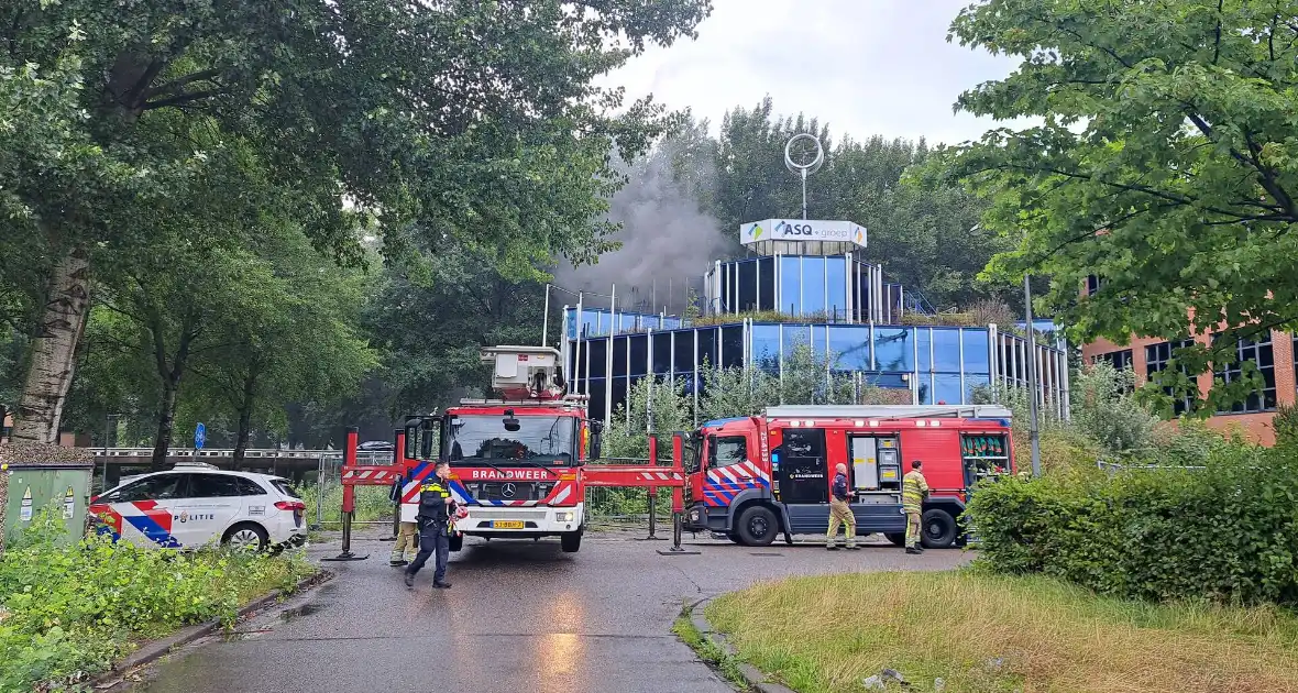 Flinke rookontwikkeling bij brand in leegstaand pand - Foto 6