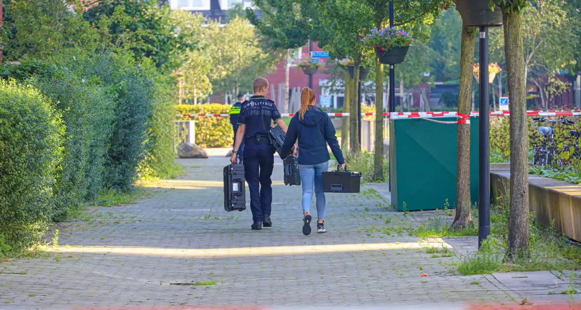 Schade na explosie bij appartementencomplex - Foto 2