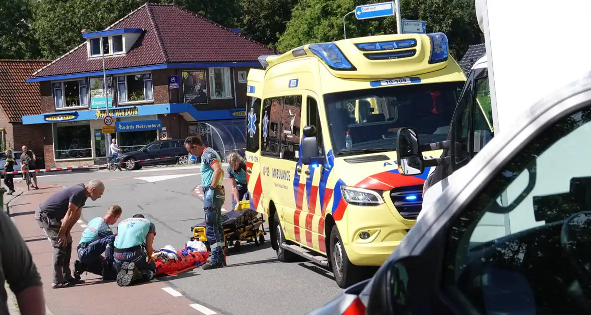 Automobilist slaat op de vlucht na aanrijding met fietser - Foto 1