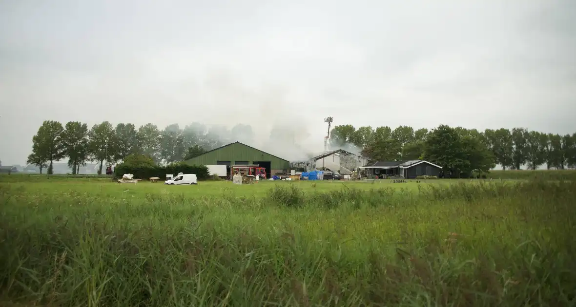 Boerderijwinkel verwoest door brand - Foto 4