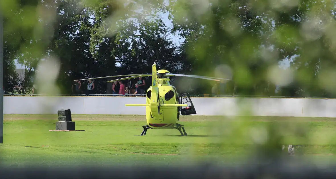 Ernstig ongeval met motor en zijspan op evenement