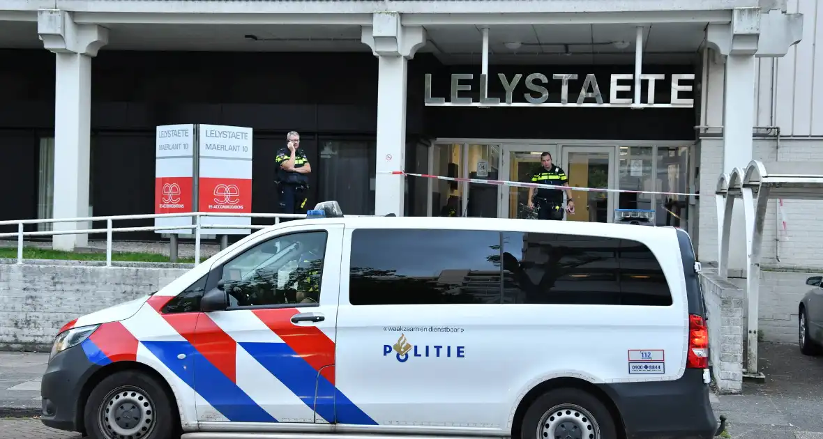 Man gewond bij steekincident in Lelystaete - Foto 6