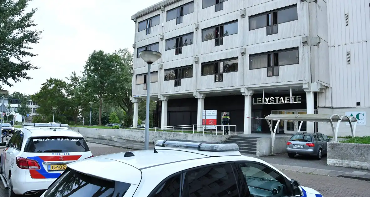 Man gewond bij steekincident in Lelystaete - Foto 8