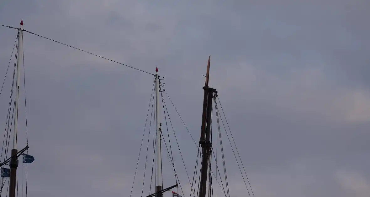 Mast breekt op schip met twintig kinderen - Foto 1