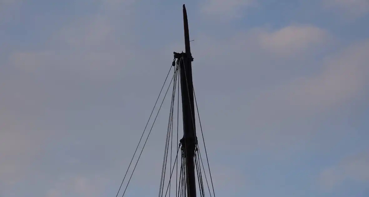 Mast breekt op schip met twintig kinderen - Foto 3