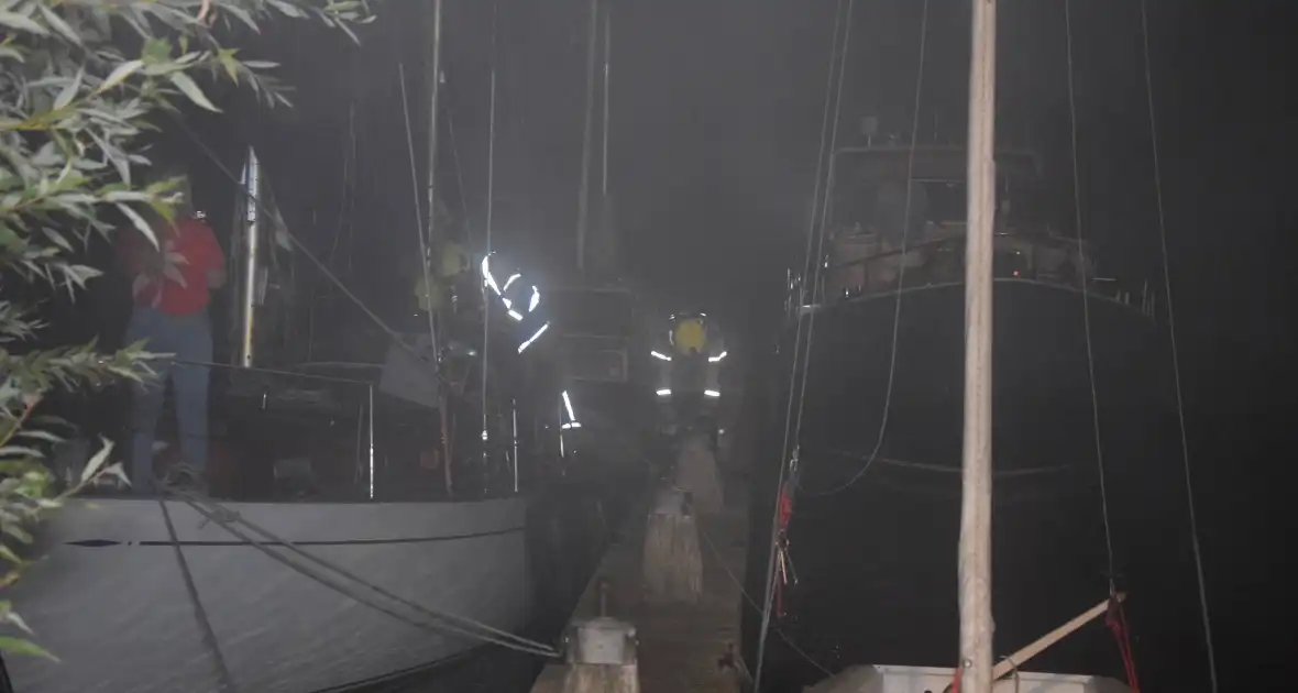 Brandweer behoudt schip door snelle actie - Foto 1