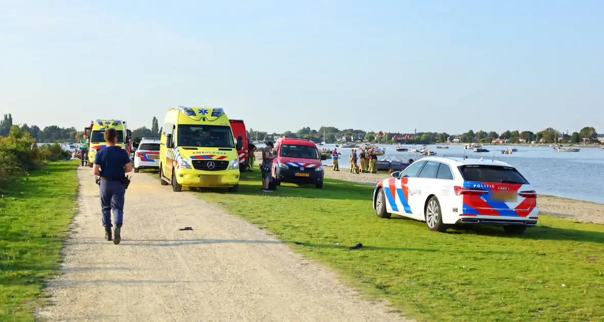 Grote zoekactie naar vermiste man in water - Foto 10