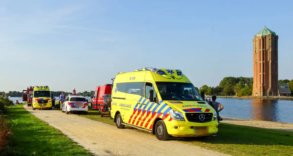 Grote zoekactie naar vermiste man in water - Foto 2