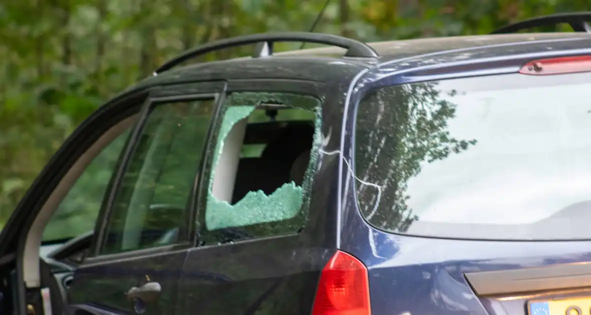 Bestuurder onder invloed botst op boomstronk - Foto 13