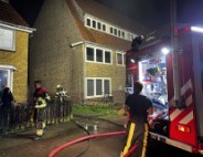 Schuur met asbest in brand