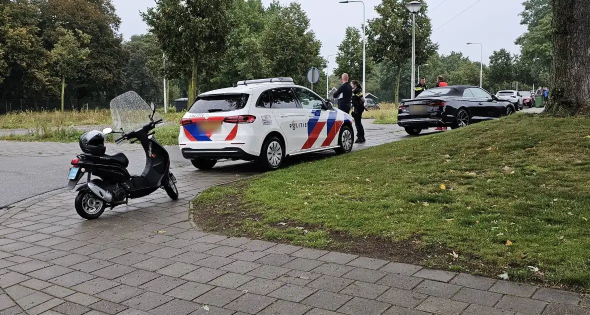 Scooter geschept door auto - Foto 3