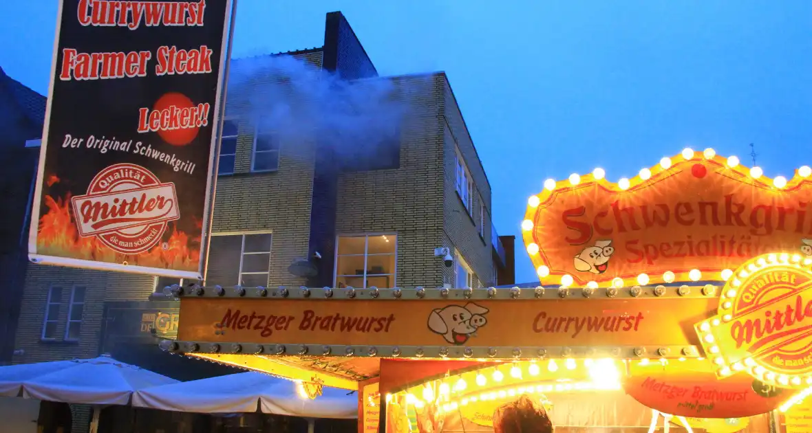 Grote brandoefening op kermis - Foto 21