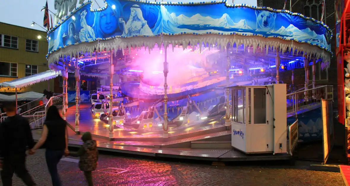 Grote brandoefening op kermis - Foto 23