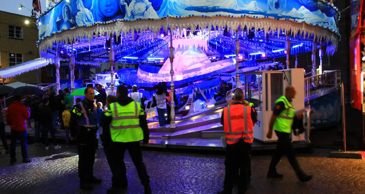 Grote brandoefening op kermis - Foto 25