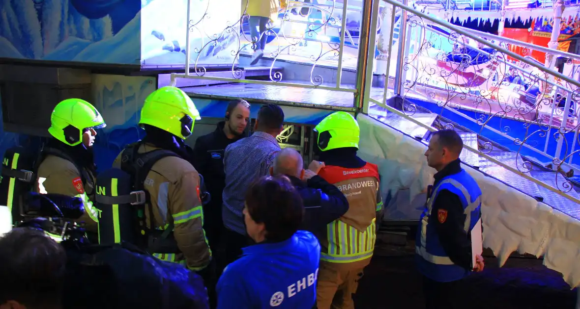 Grote brandoefening op kermis - Foto 7