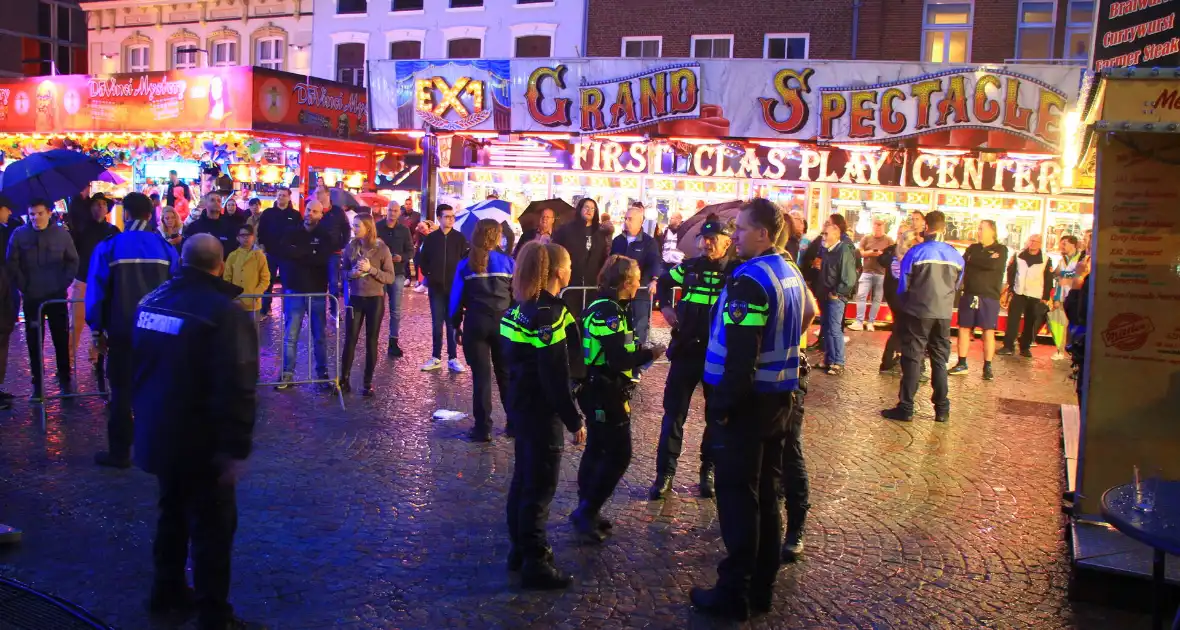 Grote brandoefening op kermis - Foto 8