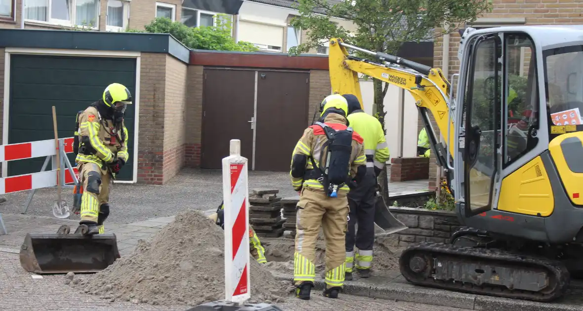 Gaslekkage door werkzaamheden aan straat - Foto 7