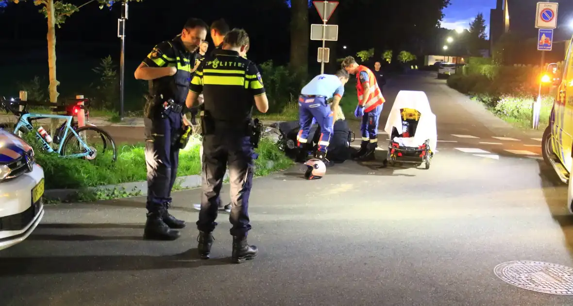 Scooterrijder ernstig gewond bij val