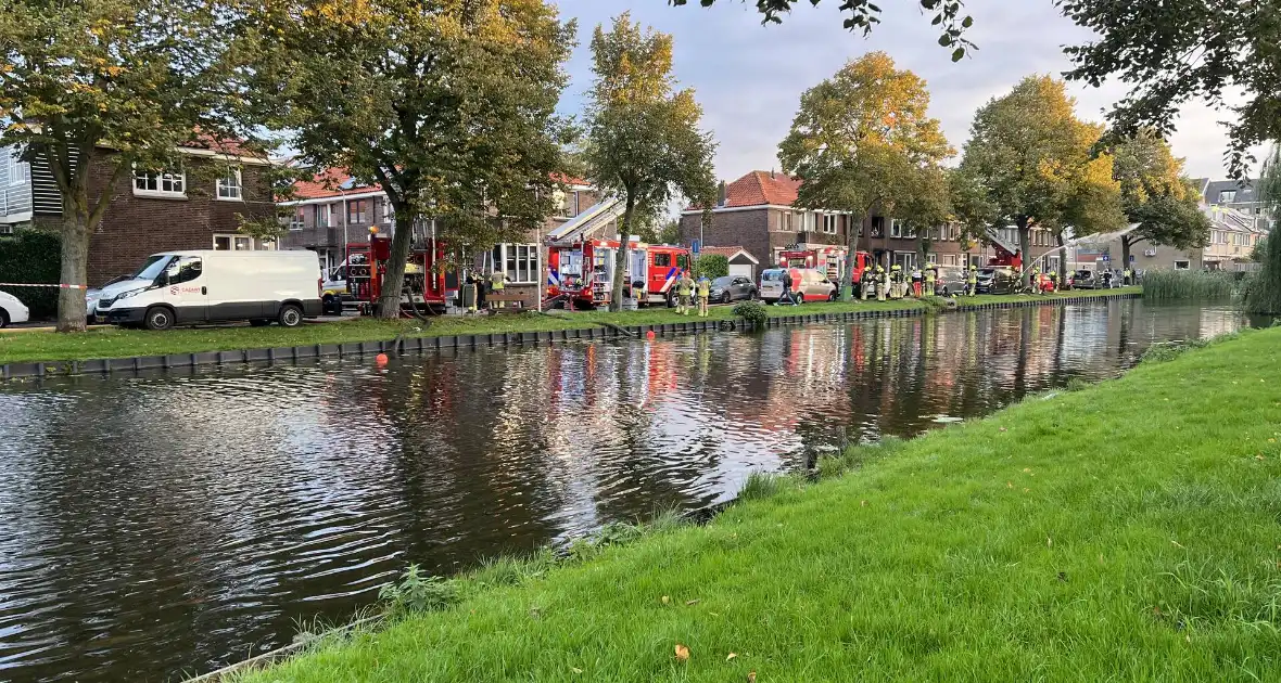 Dode en drie gewonden bij uitslaande brand - Foto 18