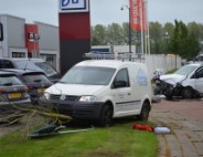 Gewonde bij ongeval tussen twee bestelbussen