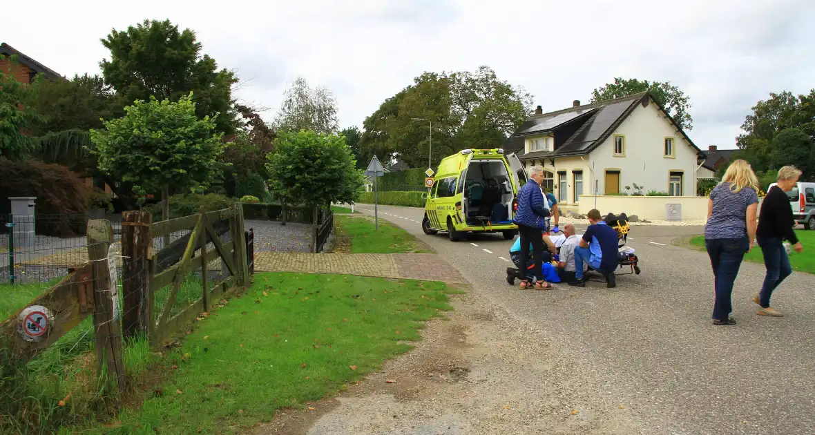 Twee fietsers in botsing - Foto 1