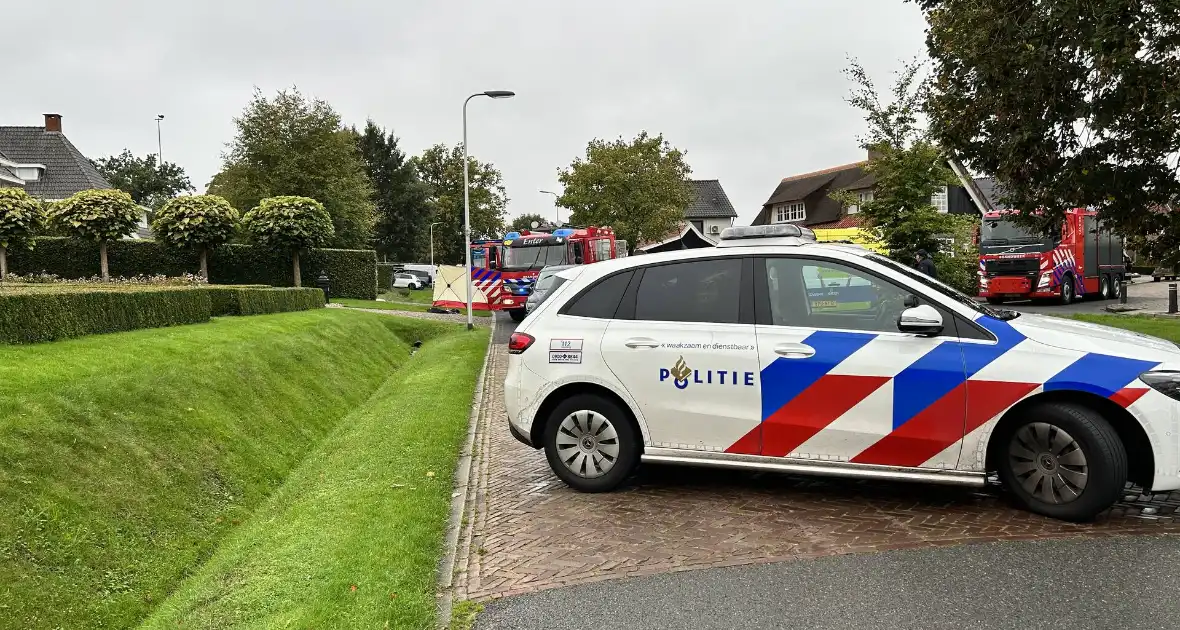 Vrouw probeert rollende auto tegen te houden maar overlijdt - Foto 3