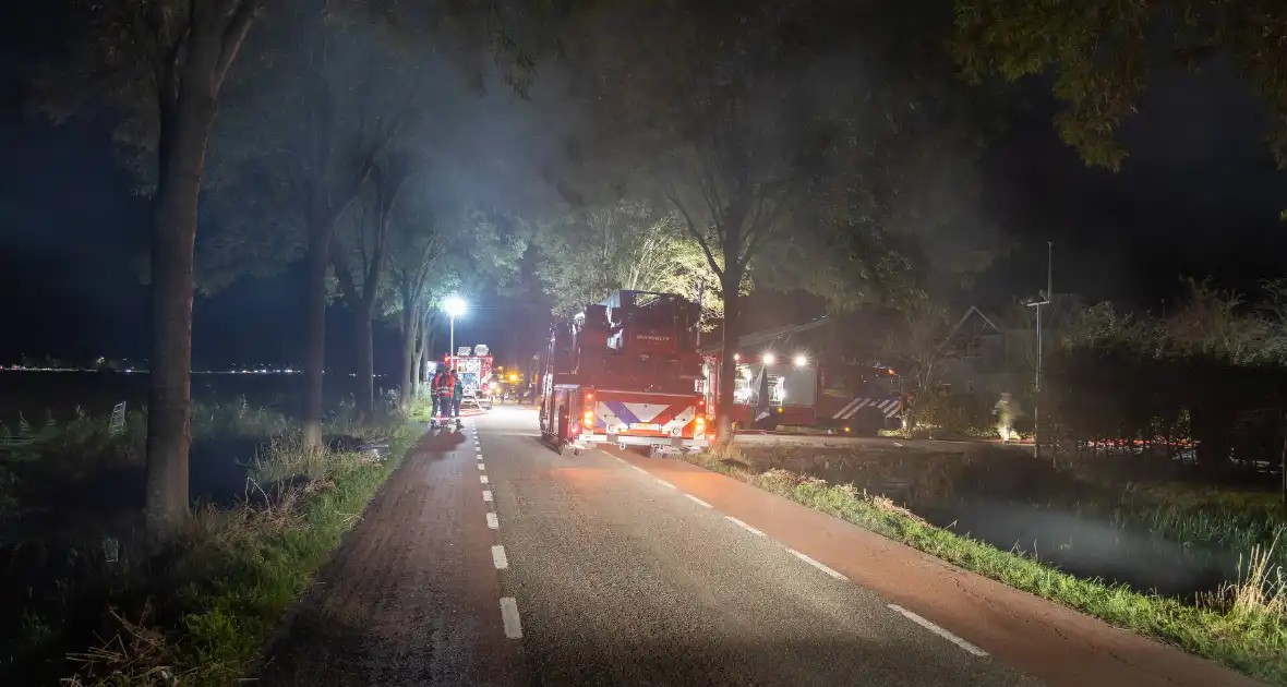 Honderden koeien gered bij uitslaande brand - Foto 9