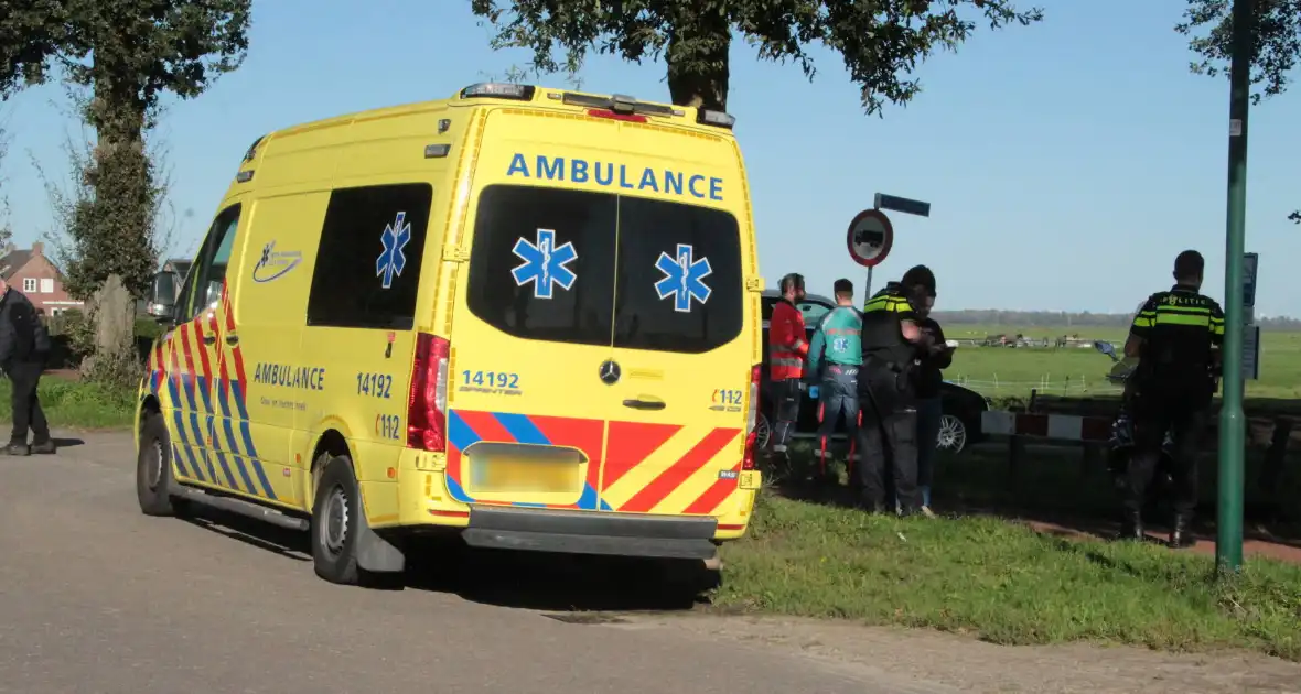 Aanrijding tussen auto en scooter - Foto 6