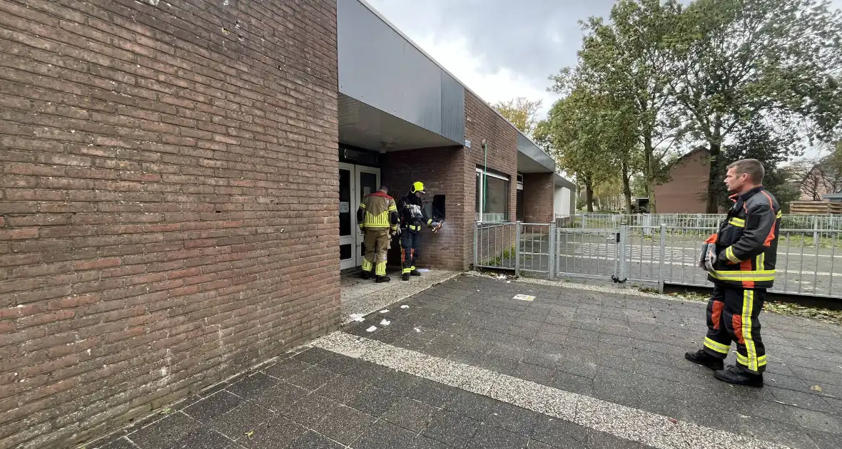 Kranten in brievenbus in brand - Foto 3
