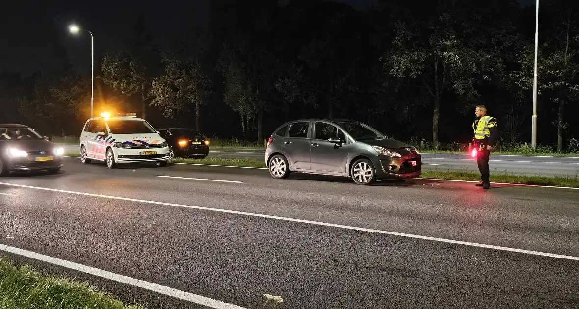 Automobilist botst achterop bestelbus - Foto 3