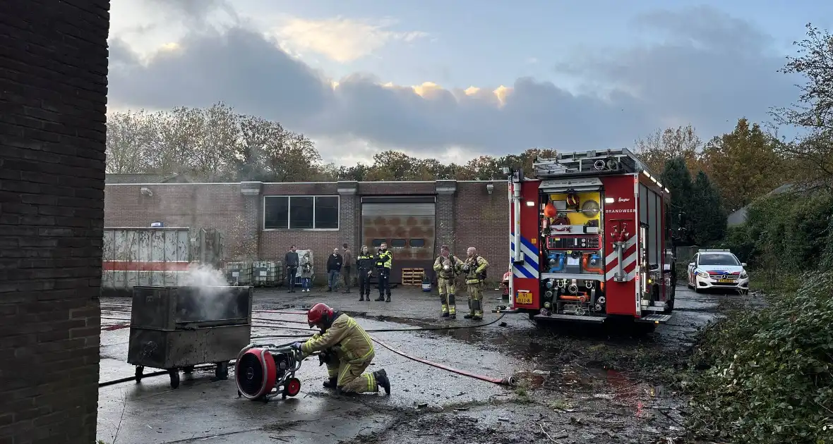 Rookontwikkeling bij brand in oude textielfabriek - Foto 1