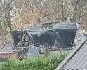 Woonboerderij door brand verwoest