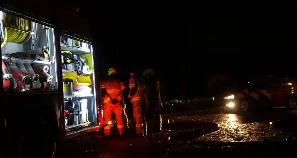 Brandweer verricht metingen wegens vreemde lucht - Foto 4