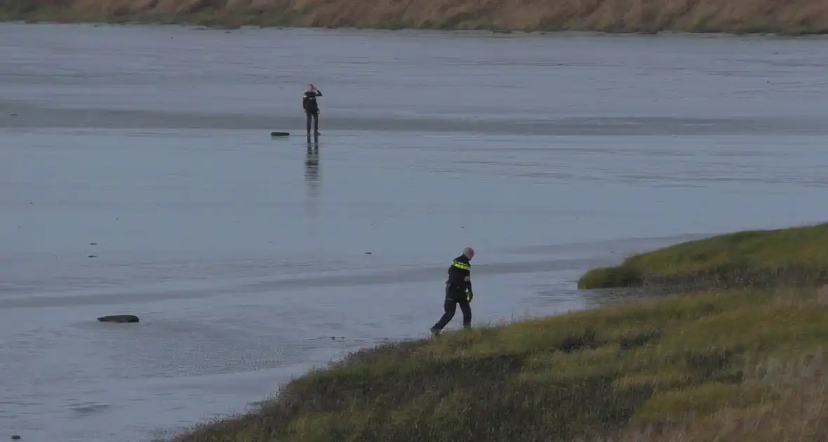 Bijna 1000 kilo cocaïne aangetroffen na verdachte situatie op Westerschelde