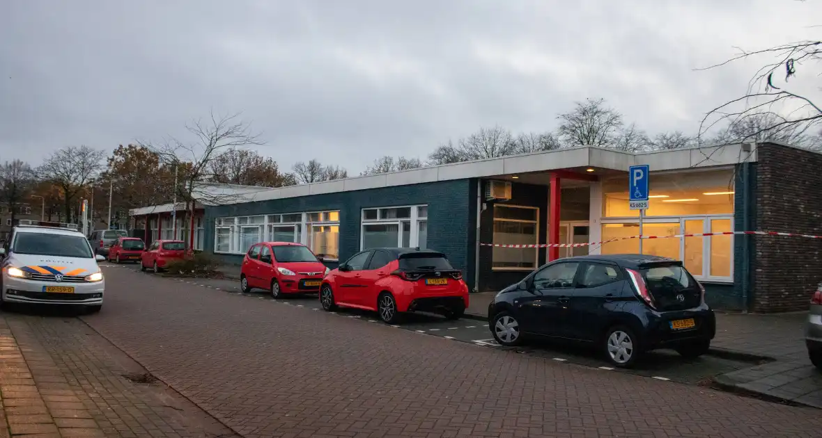 Kogelgaten aangetroffen in bedrijfspand - Foto 4